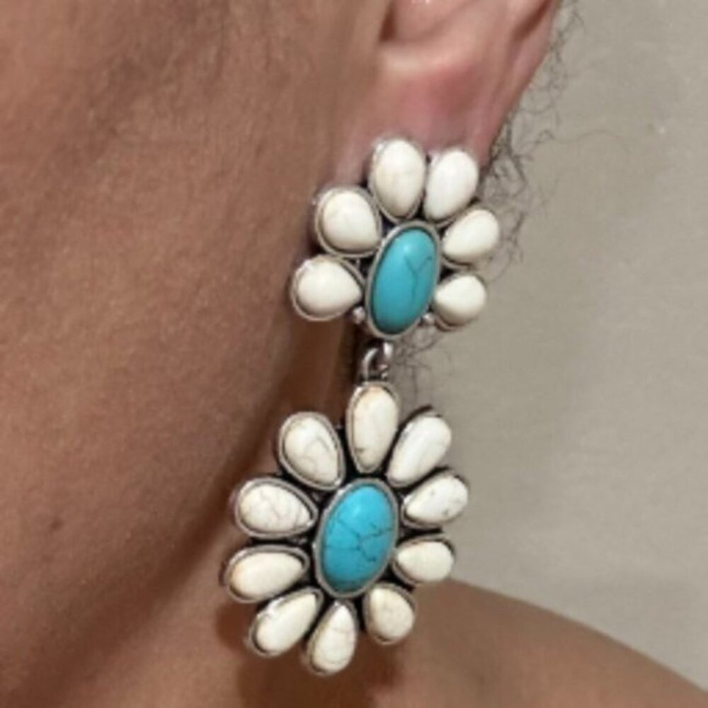 White Green Turquoise Flower Decor Drop Earrings